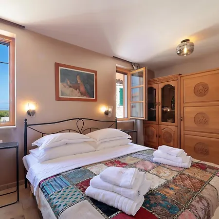 Meladonia - Luxury Molat