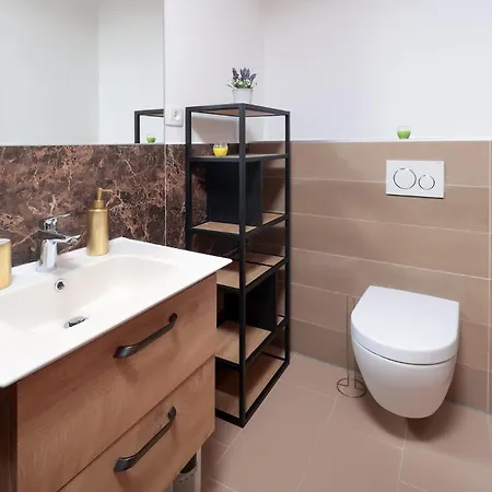 Meladonia - Luxury Molat