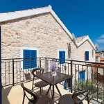 Meladonia - Luxury Molat