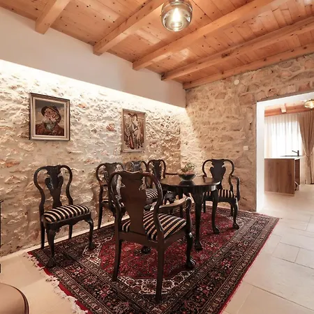 Villa Meladonia - Luxury