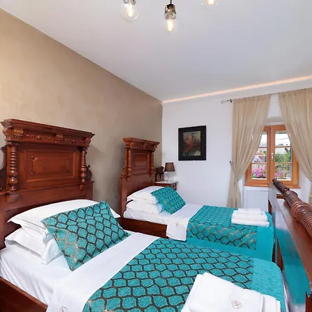 Meladonia - Luxury Molat